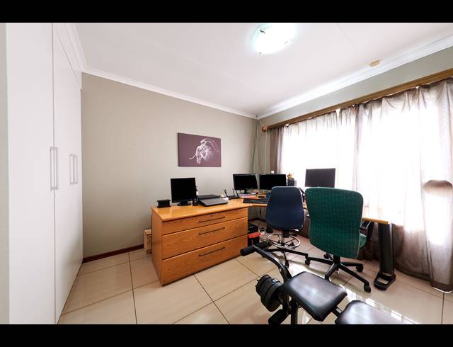 3 BEDROOM HOUSE FOR SALE IN VORNA VALLEY